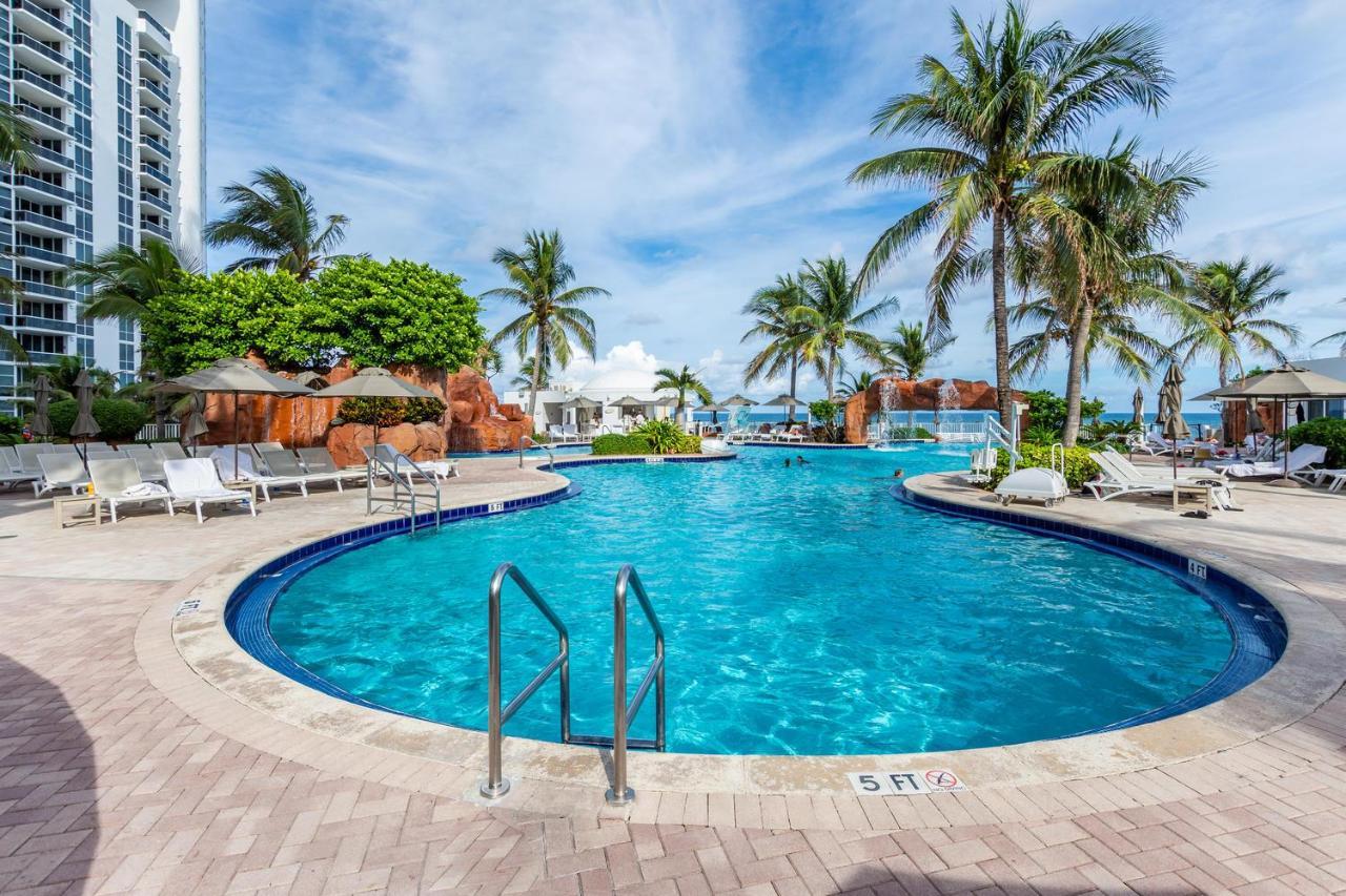 Trump Intl 2 Bedroom Apartment 1600 Sqf Ocean And Bay View 阳光岛滩 外观 照片